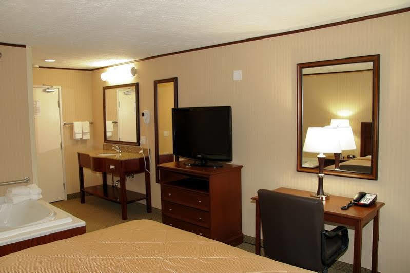Comfort Inn Traverse City Exteriér fotografie